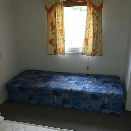 Feriehus Ubytovani V Klidne Lokalite *